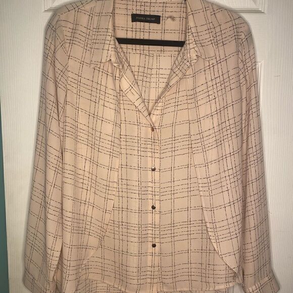 Ivanka Trump Pastel Pink Button Down Blouse - Picture 2 of 11